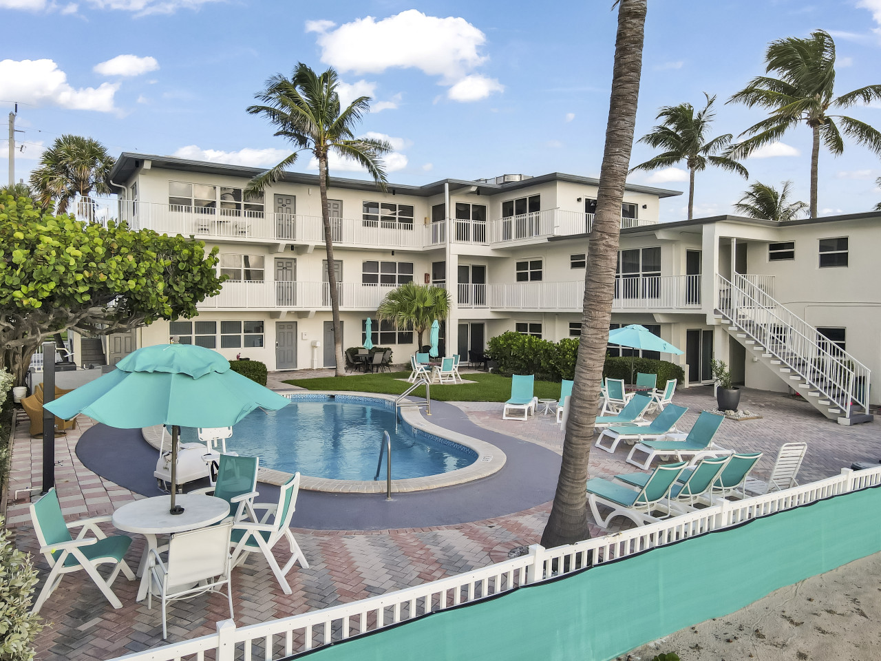 4520 El Mar Drive - 1